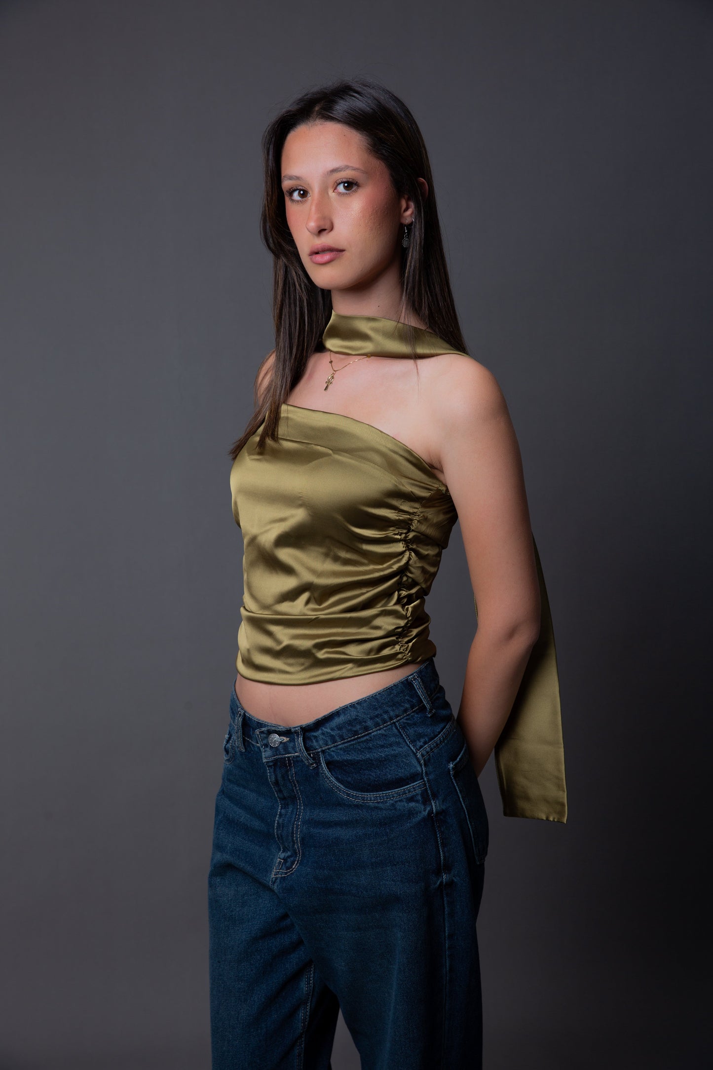 Olive lily top